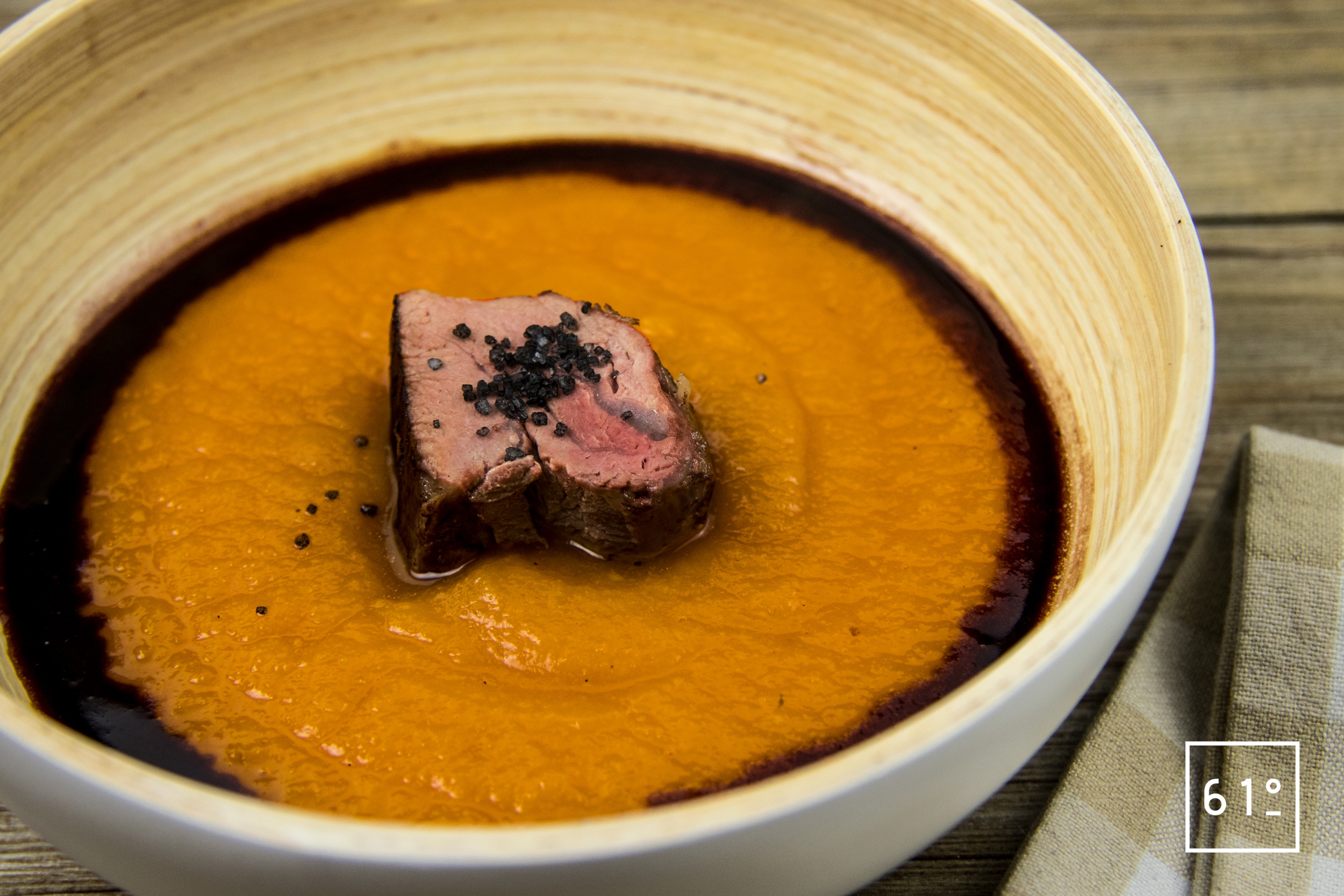 Épaule de sanglier cuite à basse température | Recette | 61°Degrés