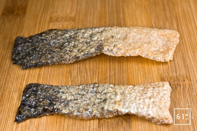 Chips de peau de saumon