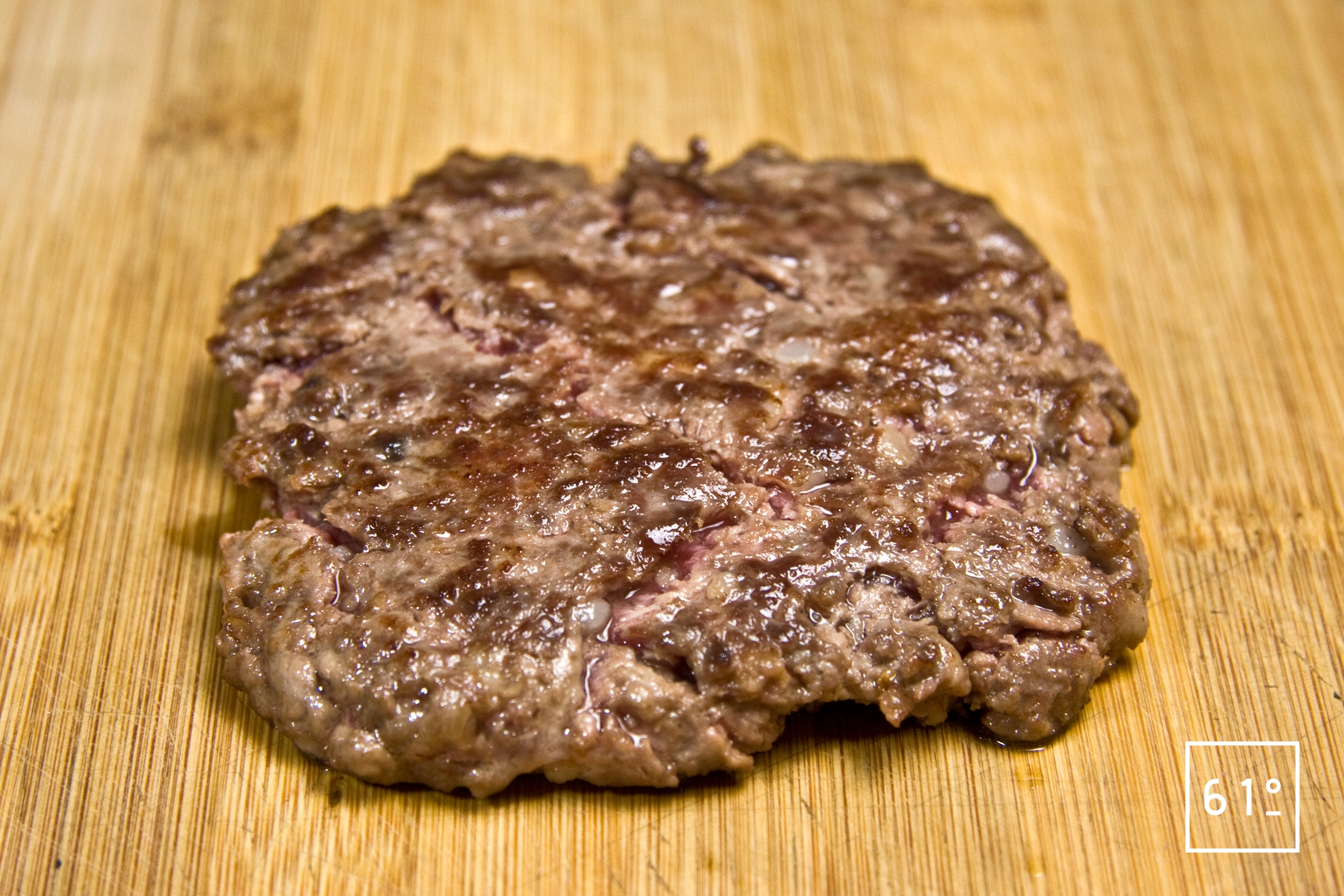 Steak haché à la viande maturée et au bourbon | Recette | 61°Degrés
