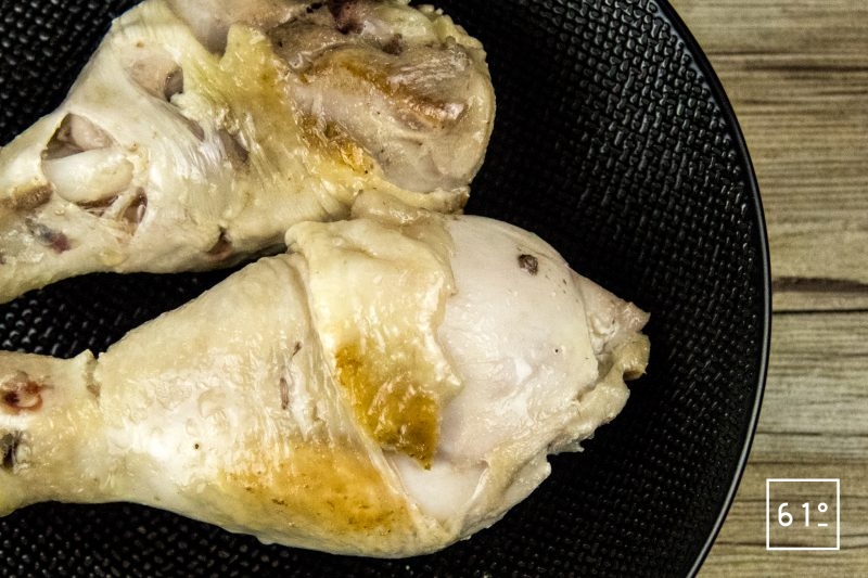 Pilons de poulet cuit sous vide à la graisse de canard