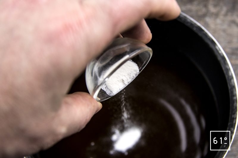 Bouillon de jambon gélifié préparé sous pression - ajouter la gomme xanthane
