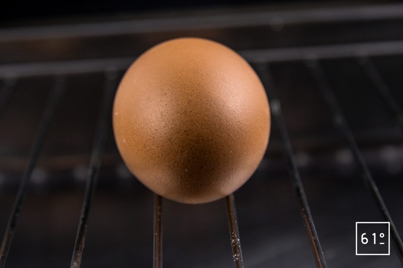 Oeuf mollet sauce aux morilles et nuage de galanga - laisser reposer 2 minutes les œufs cuits