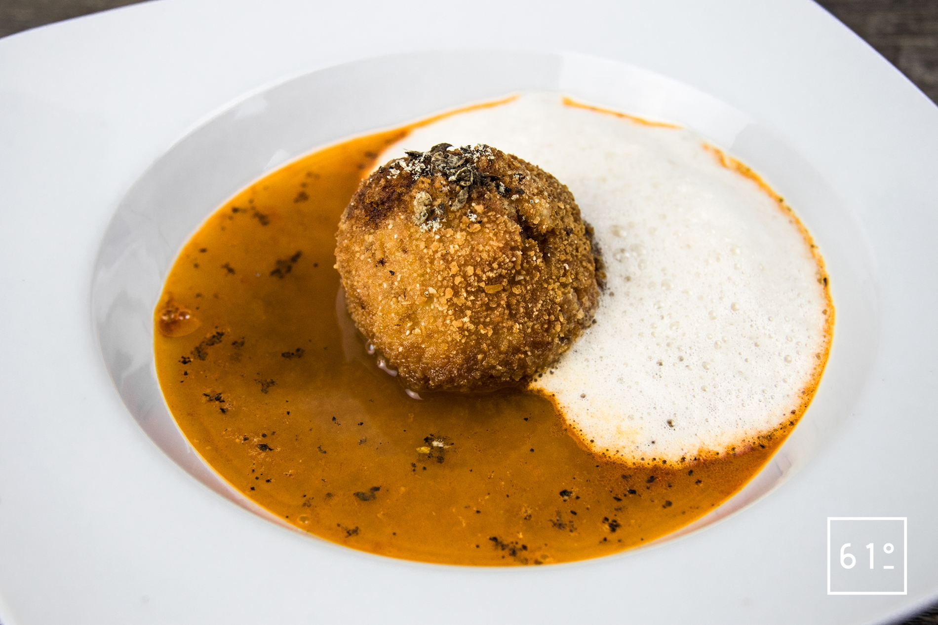 Cromesquis de porc et bisque de crustacés | Recette | 61°Degrés