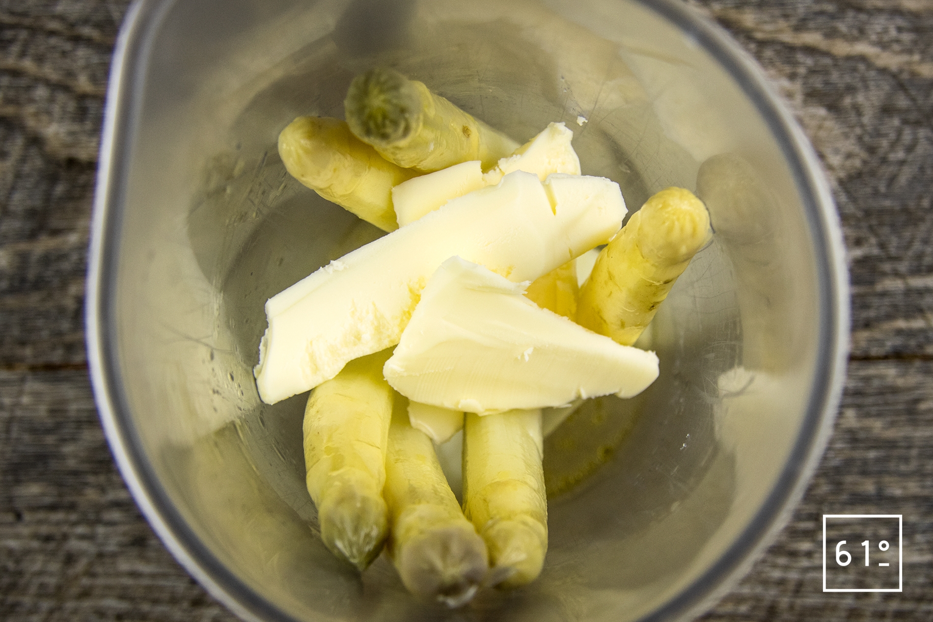 Sauce aux asperges et bouillon d’asperges Recette 61°Degrés