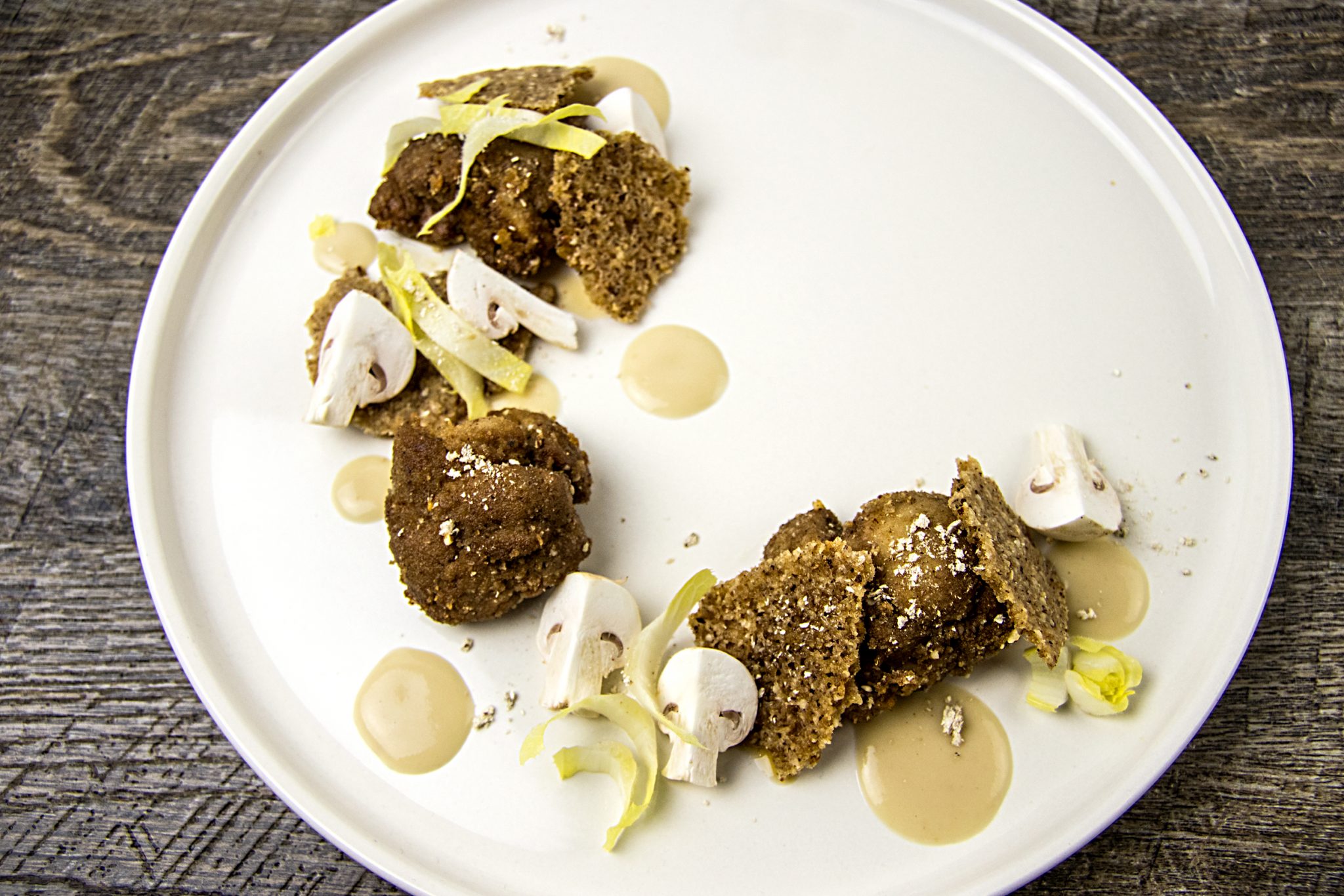 Ris De Veau Aux Cepes Ris De Veau Aux Cèpes 19 Ris de veau pané, sauce aux cèpes et crumble à la noisette | Recette
