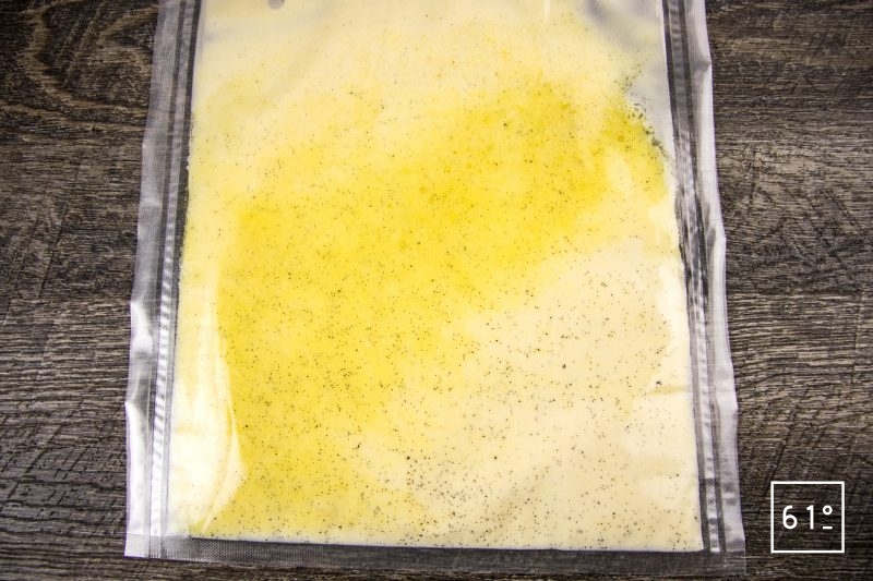 Crème glacée à la vanille et à l'huile d'olive - cuire sous vide