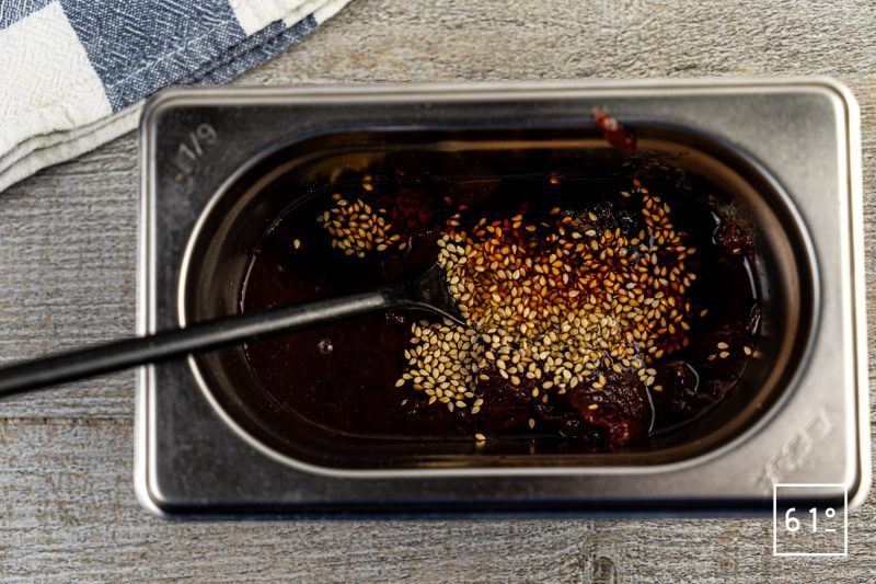 Sauce au gochujang - rassembler les ingrédients et mélanger