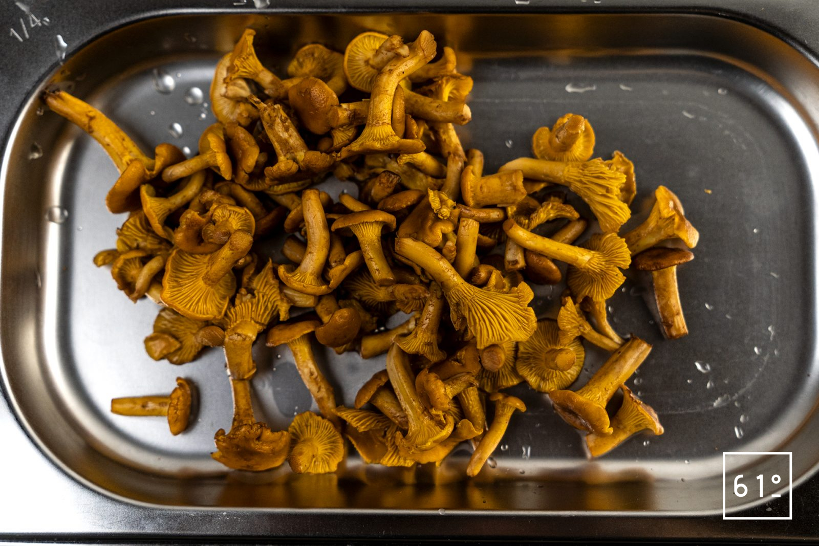 Girolles au vinaigre pickles de girolles Recette 61°Degrés