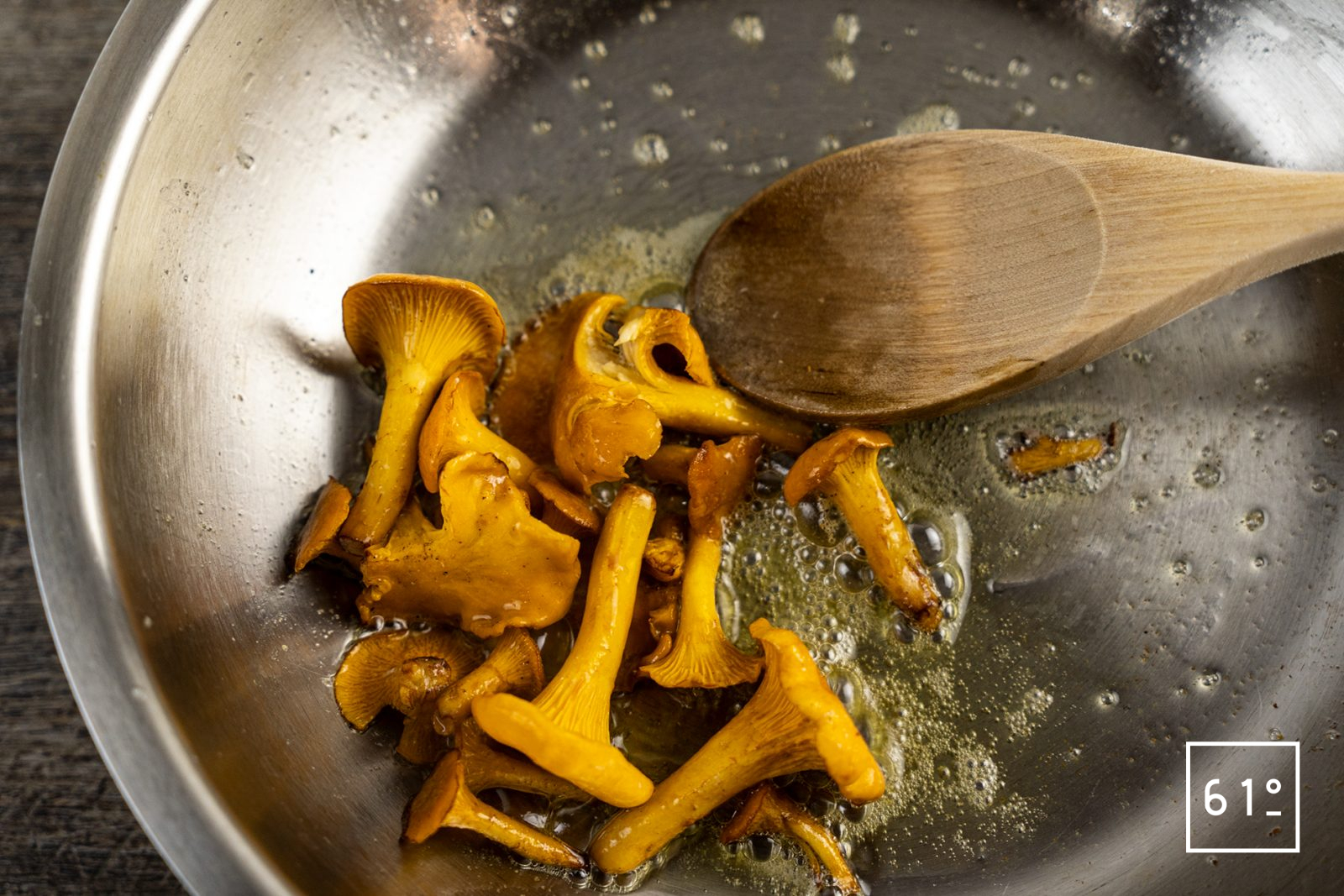 Girolles et sauce miso Recette 61°Degrés