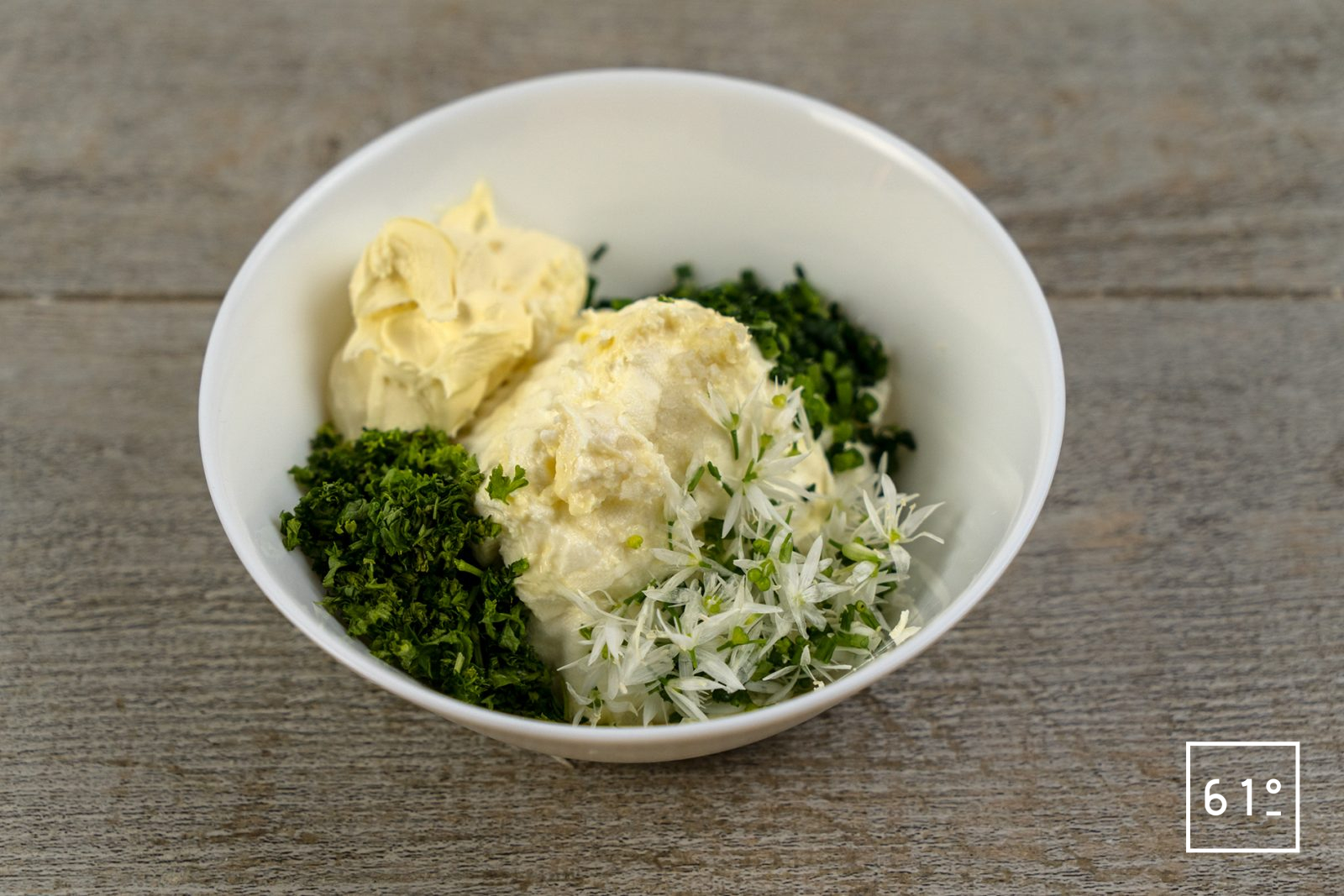 Fromage frais aux fines herbes | Recette | 61°Degrés